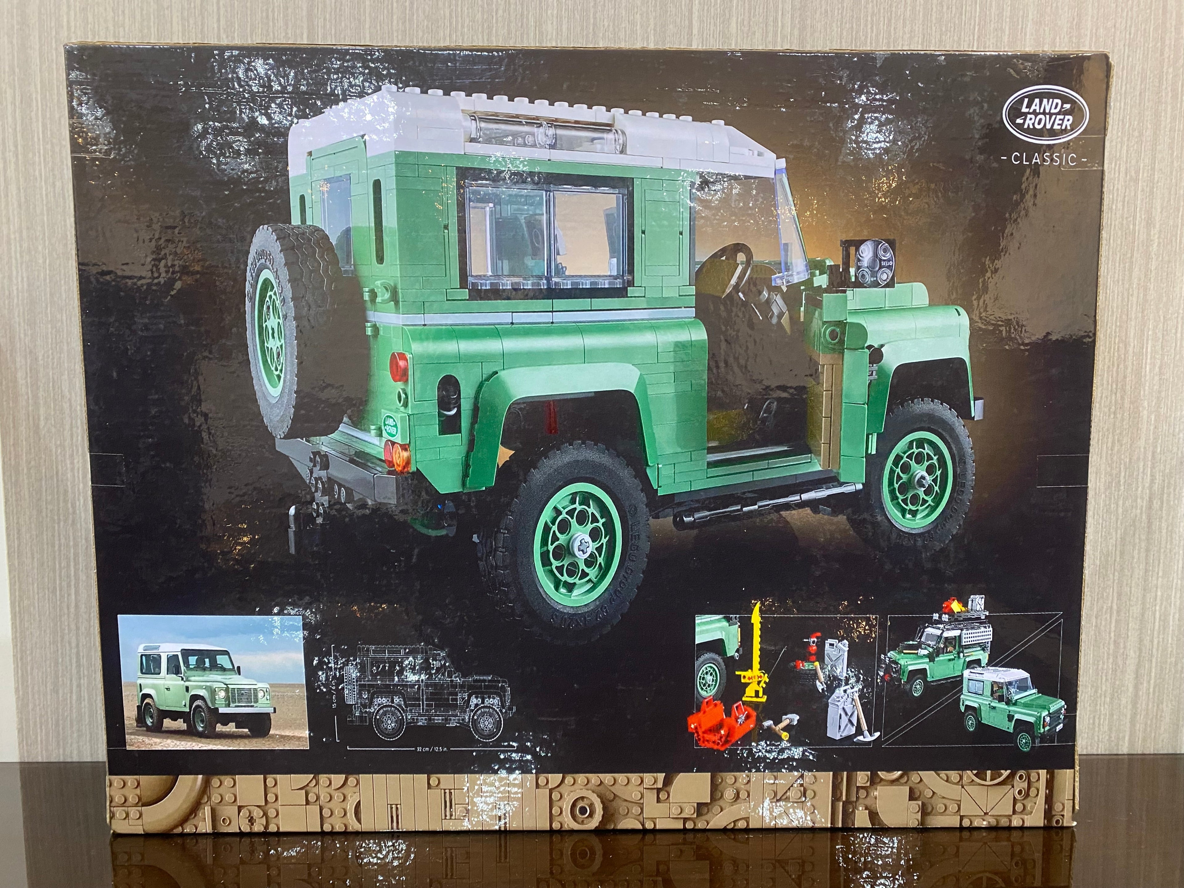 Land Rover Classic Defender 90 | 10317 | ل ي ج و