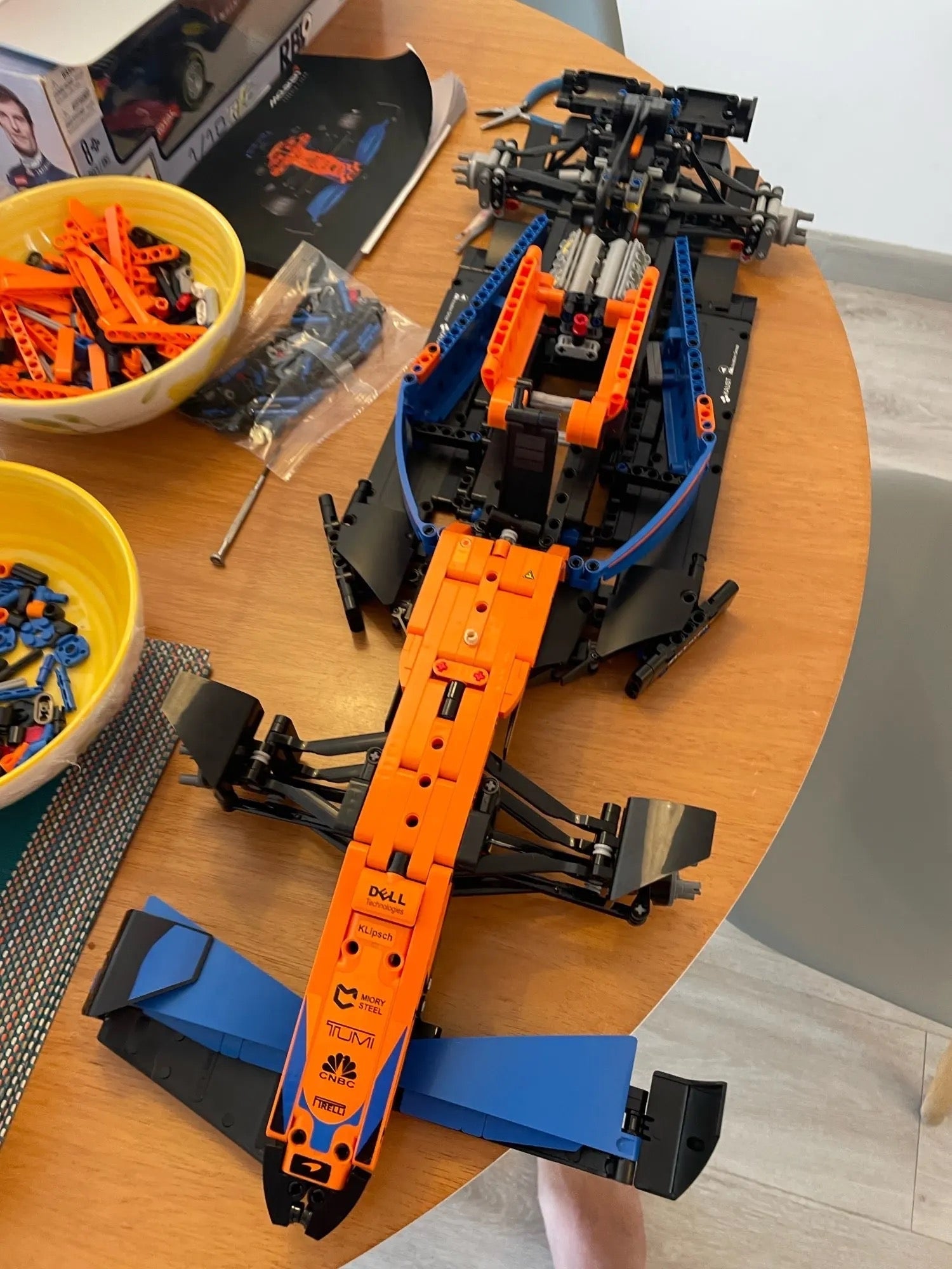 McLaren Formula 1 Race Car | 42141 | ل ي ج و