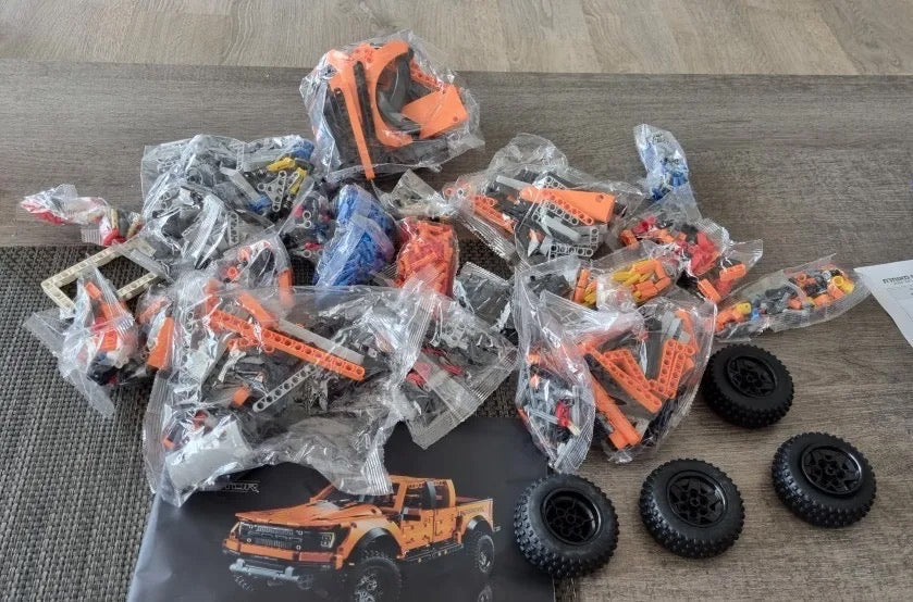 Ford F-150 Raptor | 42126 | Technic | ل ي ج و